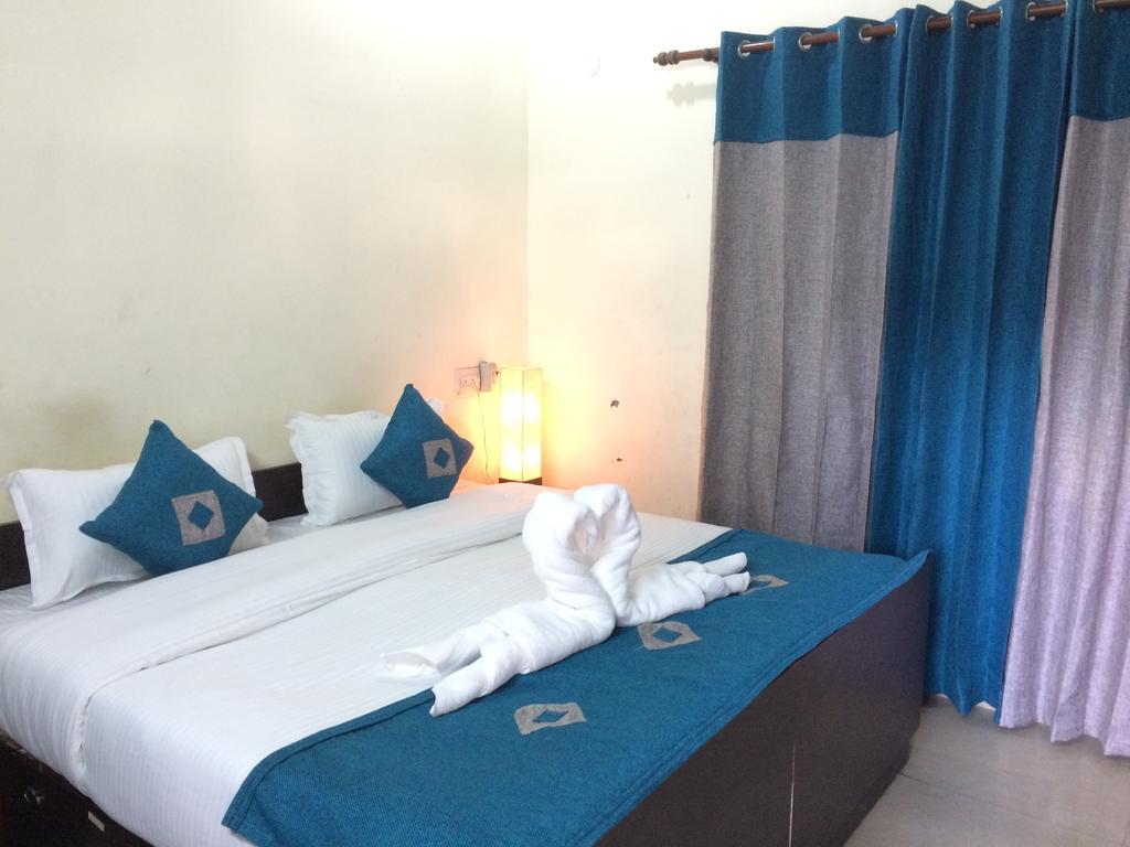 Hotel Sukhsadan Дехрадун Номер фото