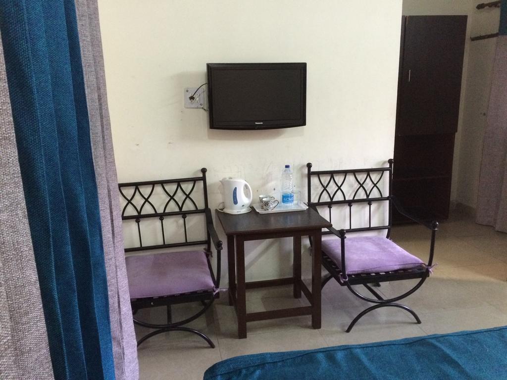 Hotel Sukhsadan Дехрадун Номер фото
